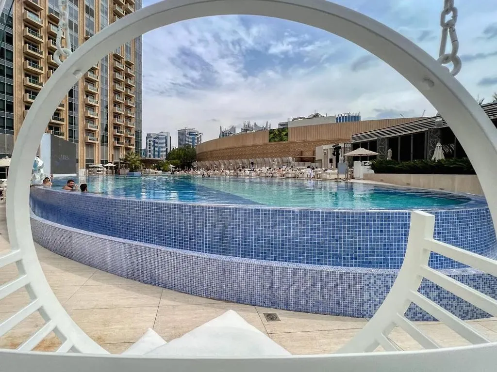 Guestready - Marina Canal Luxurious Retreat Dubai Apartment